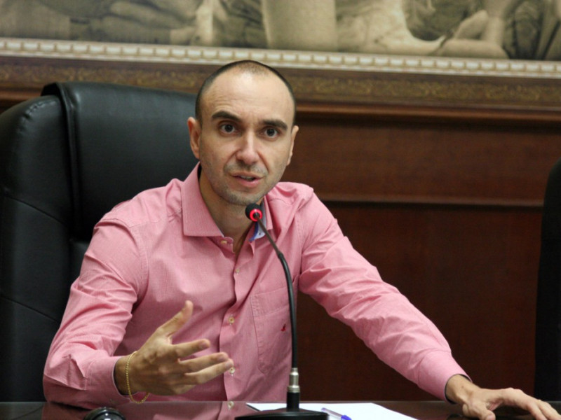 5dcdb8d384748