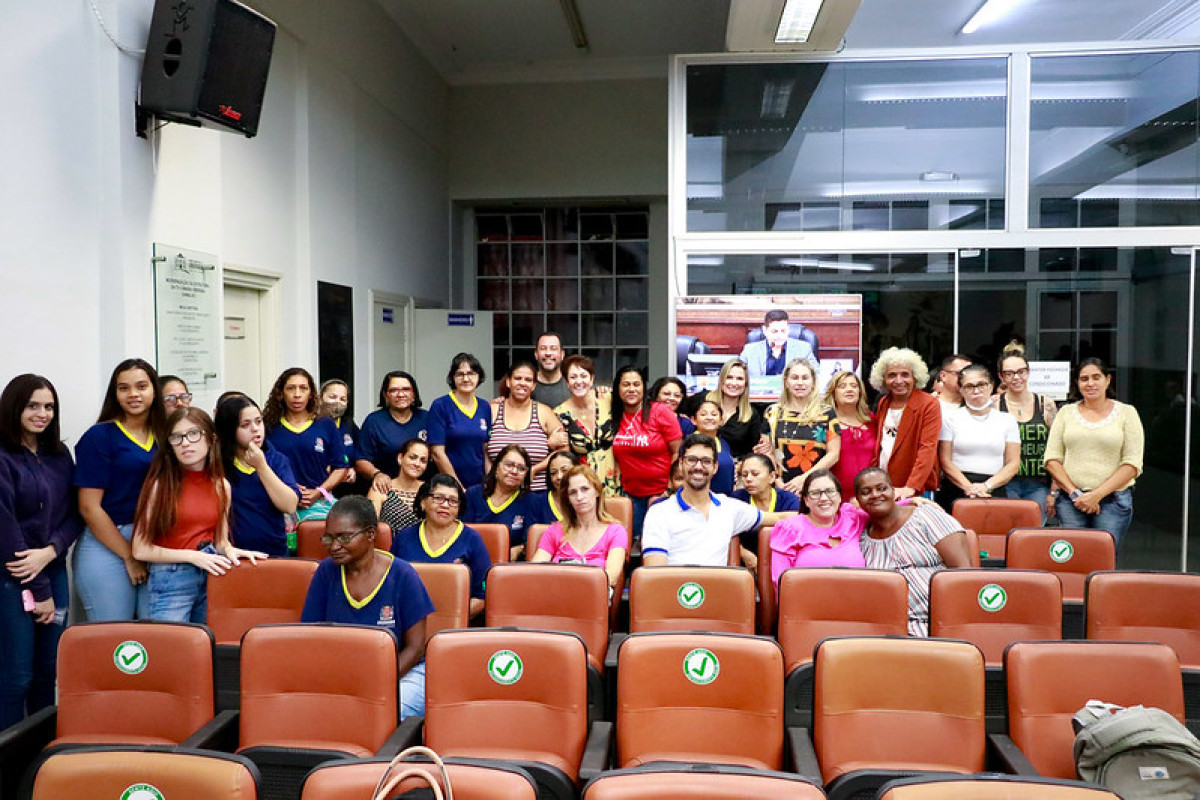 Lu Fachinelli insere Políticas para Mulheres na Lei Orgânica do Município