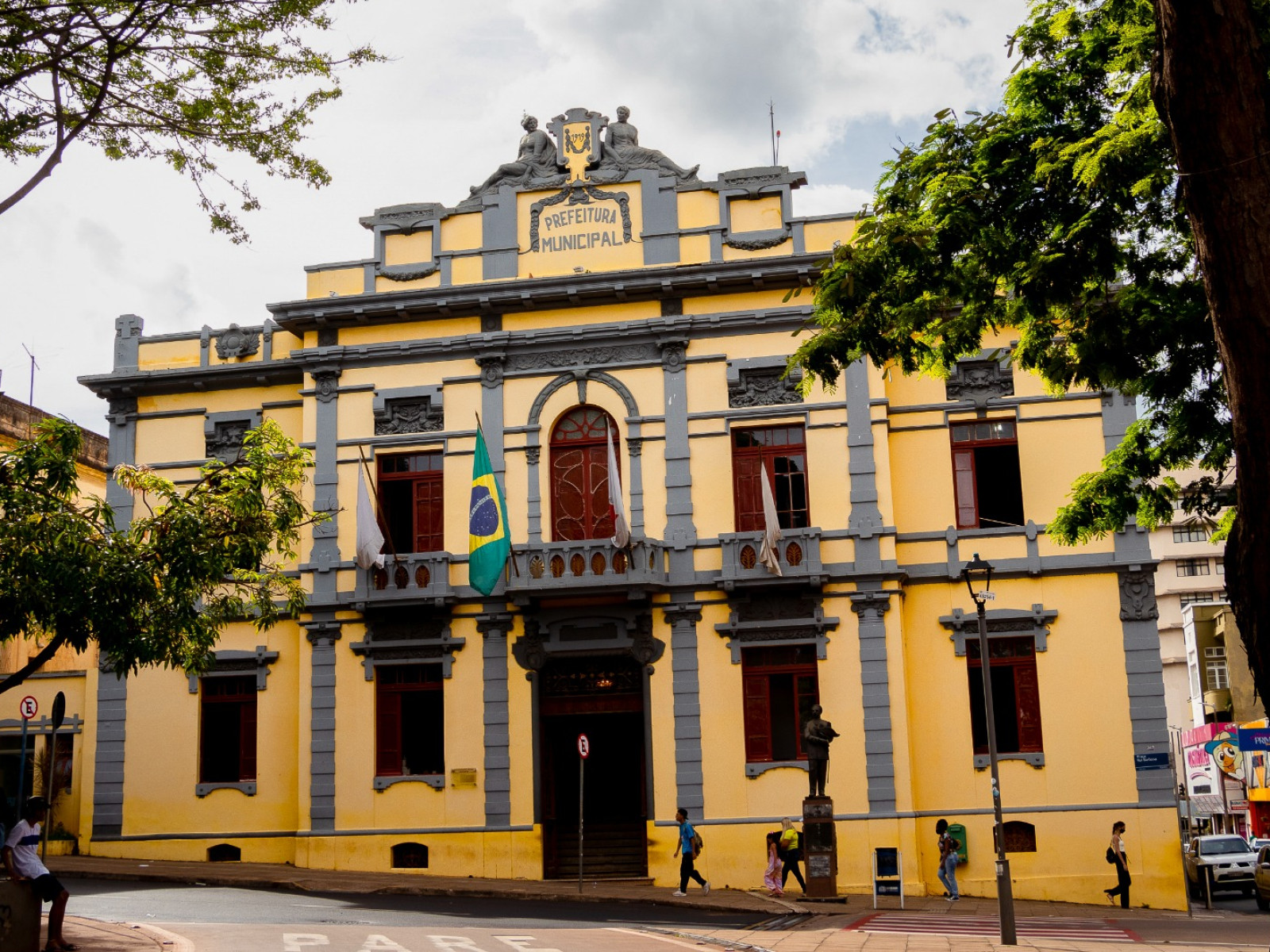 cmu-fachada