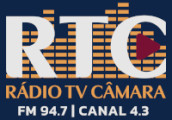 Logomarca da Radio TV CÂMARA. Canal FM 94.7 e Canal 4.3 na TV digital.