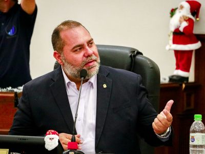 Foto Tulio - para matéria da matrícula criança com TEA