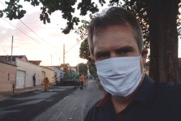 Vereador Barbeirinho acompanha obras na avenida Umuarama, que pede desde o início do seu mandato