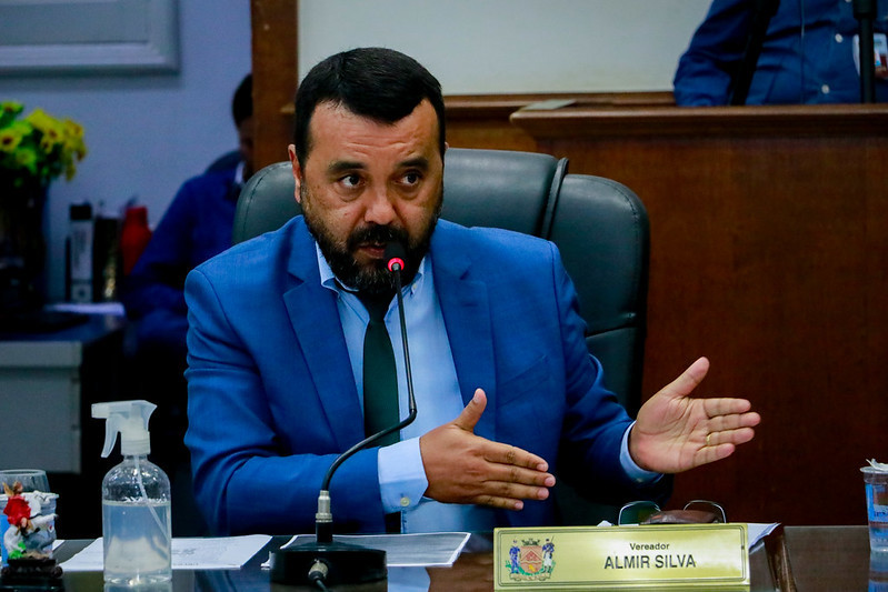 Vereador Almir Silva, junto com Samuel Pereira, propõe que o município corra atrás dos recursos a serem disponibilizados pelo Governo Federal Almir